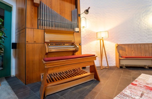 Kelheim Condo | formerly. Church + basement flat for up to 16 people, garden