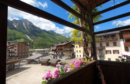 Forni di Sopra Apartment | Forni DI Sopra Appartamento Centralissimo Dolomiti