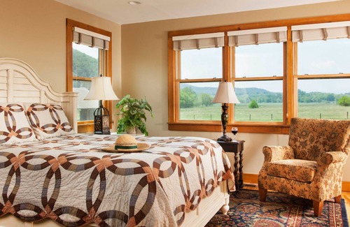 Millboro Springs Cabin | Fort Lewis Lodge