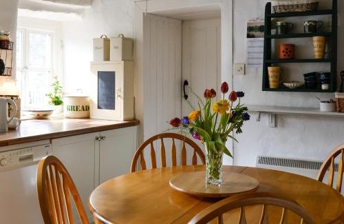 Starbotton House | Foss Gill