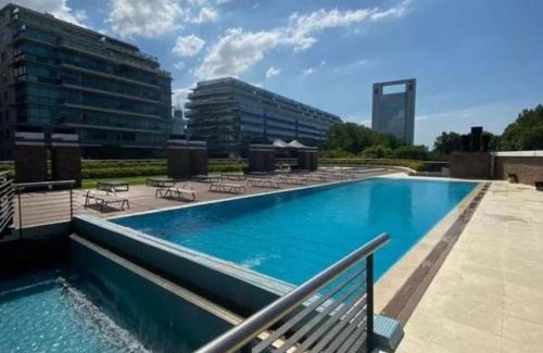 Buenos Aires Central Business District Apartment | Foster Yacht Puerto Suites