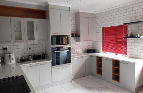 King William's Town Apartment | Four at Beaumont