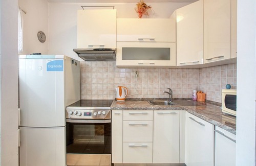 Grebastica Apartment | Four-bedroom apartment with terrace and sea view Grebaštica, Šibenik (A-482-a)