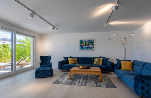 Marsici Villa | Four Bedroom Villa