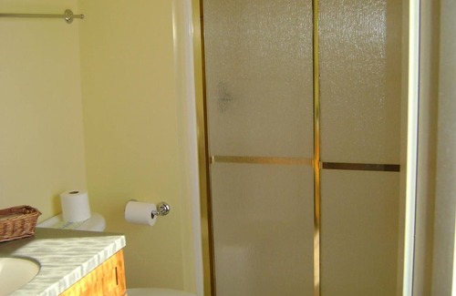 Girard Bed & Breakfast | Four Creeks Bed & Breakfast