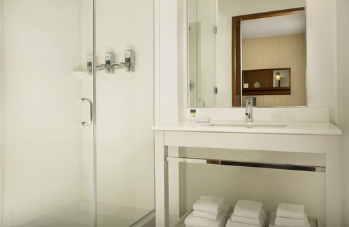 Southside Hotel | Four Points by Sheraton Jacksonville Baymeadows