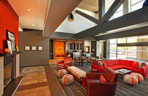 Gilbert Hotel | Four Points by Sheraton at Phoenix Mesa Gateway Airport