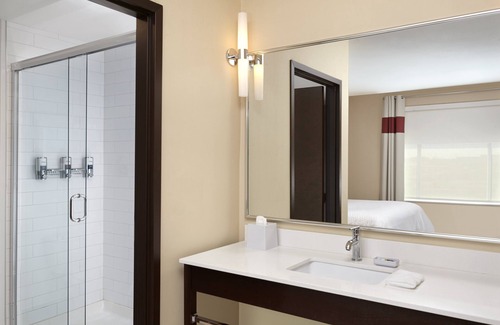 Nisku Hotel | Four Points by Sheraton Edmonton International Airport