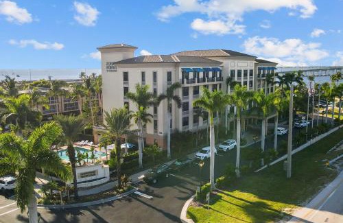 Punta Gorda Hotel | Four Points by Sheraton Punta Gorda Harborside