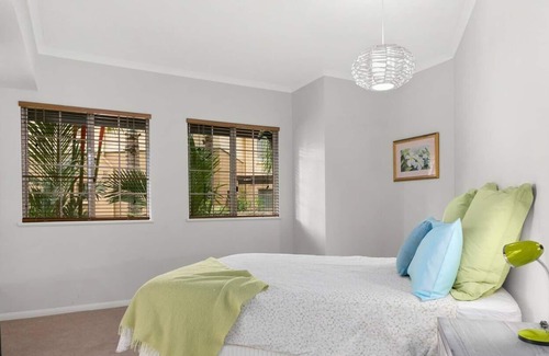 Cairns North Apartment | Four Pool Retreat Spectacular Resort Style Living