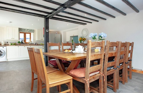 Torrington Cottage | Four Seasons Cottage