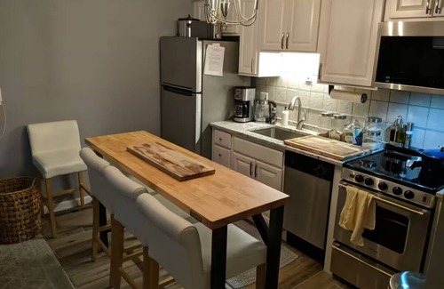 Hunter Condo | Four Seasons Luxury Mountain Retreat next to hiking trails