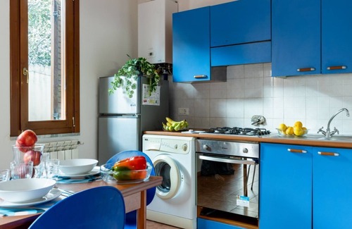Pisa Apartment | Four Shades of Pisa - Blue Studio Apartment