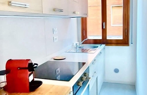 Bolognina Apartment | FOUR STEPS FROM THE CENTER