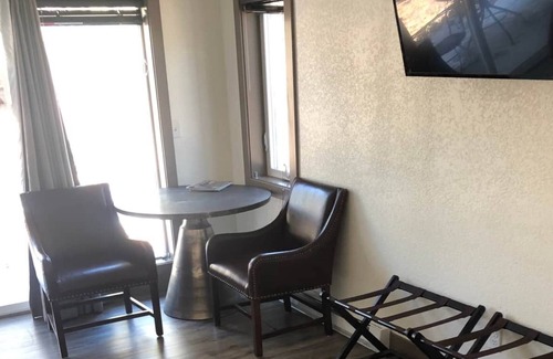 Red Feather Lakes Apartment | Fox Acres Double Queen Superior