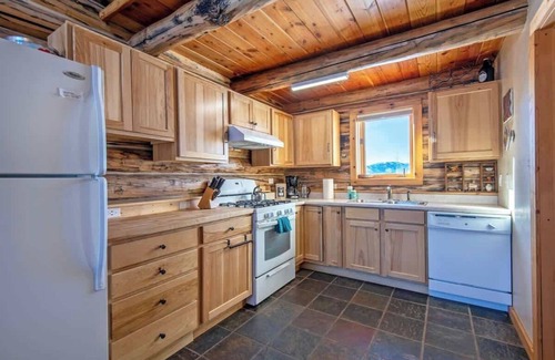 Fox Creek House | Fox Creek Cabin with Bunkhouse