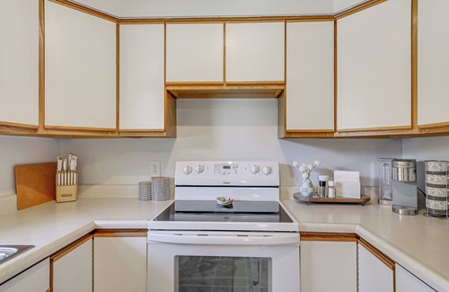 Lincoln House | Fox Run Bungalow w/Patio & Yard in Lincoln!
