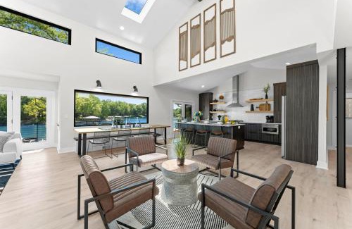 Westport House | Fox Run w/Heated Pool & Optional Boat Rental