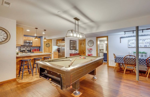 Troy Apartment | 'Foxes Den' w/Hot Tub, Pool Table & Fire Pit!