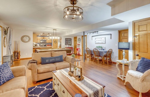 Troy Apartment | 'Foxes Den' w/Hot Tub, Pool Table & Fire Pit!