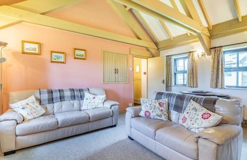 Pontfaen House | Foxglove