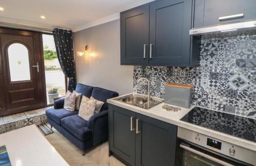 Castleton House | Foxgloves