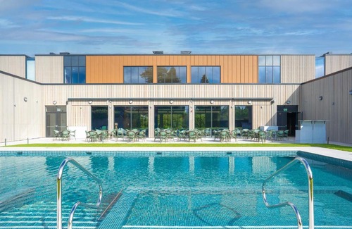 Runnymede Hotel | Foxhills Club & Resort