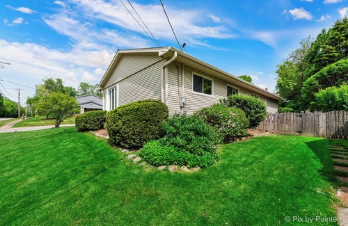 Algonquin House | FoxRiver Escape House with FREE WIFI. Walk to Town!