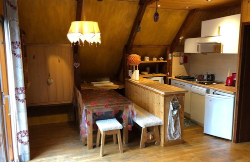 Autrans Ski Chalet | Charming 2-Bedroom Chalet in Autrans with Terrace & Private Land - Sleeps 4