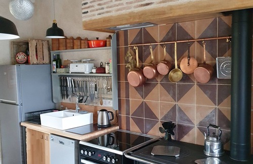 Rosnay Cottage | Charming Eco-Friendly Home in Brenne Natural Park with Private Garden, Terrace & Modern Amenities