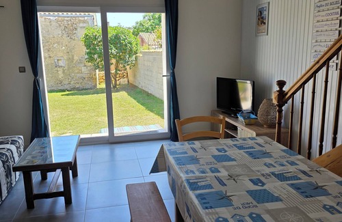 La Gripperie-Saint-Symphorien House | Au Tilleul d'Heden