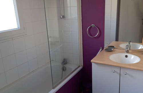 Saint-Geniez-d'Olt House | Pretty T2 village goelia 2 heated pools