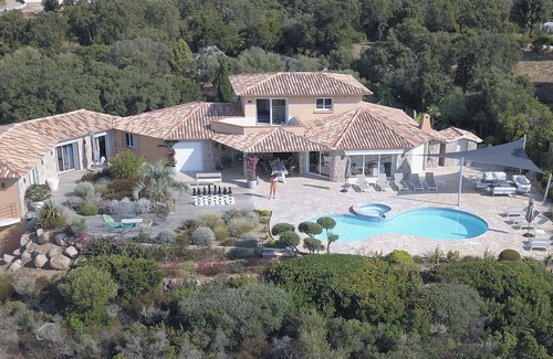 Sainte-Lucie-de-Porto-Vecchio Villa | Overlooking the sea on the Bay of Saint Cyprien, 4 bedroom villa with pool