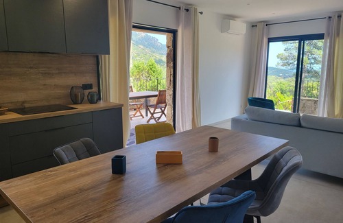 Pinarellu House | Villa de Charme 2 Personnes à 5mn des Piscines Naturelles