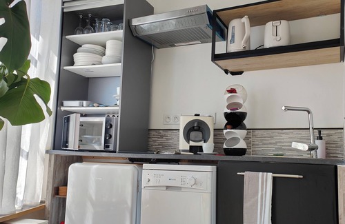 Villedieu-les-Poeles Apartment | L'Écrin 1-bedroom apartment