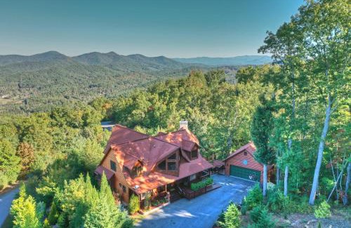 Mineral Bluff House | Fraggle Rock - Full Mountain View wGame Room