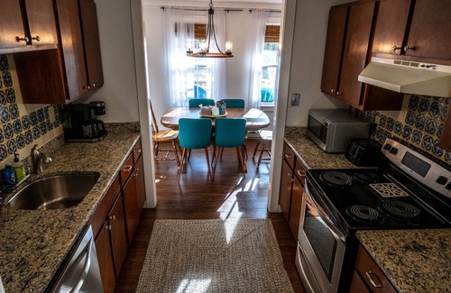 Franconia Apartment | Franconia Fab: 2BR 1BA Ski Retreat nr Cannon Mtn-Kid & Fido Friendly!