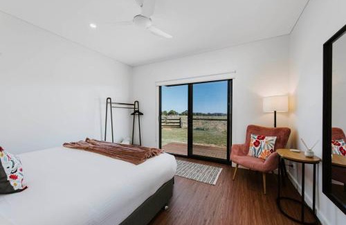 Erudgere House | Frantoio Cottage - Serene Horizons, Stylish Comforts