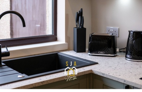 Sandhaven Apartment | Fraserburgh Residence - SJA Stays - Modern 3 Bed