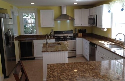 Nantucket Town House | Free 3rd Night!* New house! Walk to bars/restaurants/harbor, Nantucket in Town!