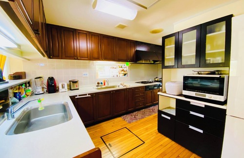 Narita Cabin | Free airport/station pickup Lodge Sleeps 8 people