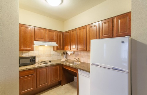 West Seneca Condo | Free Breakfast Buffet. Pool & Hot Tub. Gym Access.