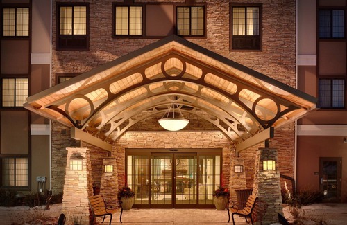 Omaha Condo | Free Breakfast. Pool. Gym. Your Next Trip!