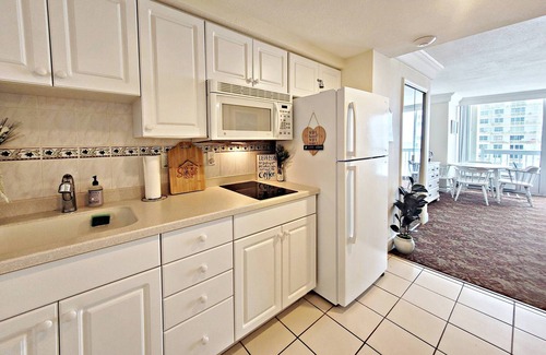 Ortona Park Condo | FREE DAILY ACTIVITIES-Affordable/Clean/Attractive-12th Floor Suite at Oceanfront Daytona Bch Resort!