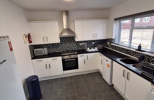 Fieldway House | Free Parking, Greater London & Kent Gateway