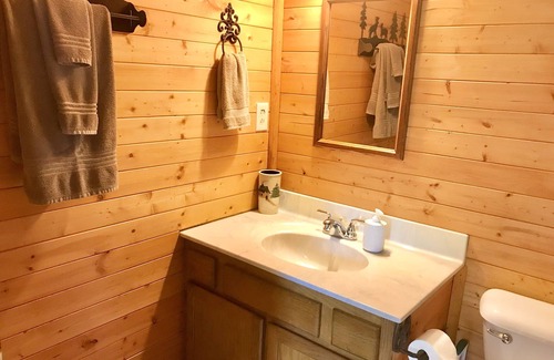 Rockbridge Cottage | Freedom - Secluded Country Cottage