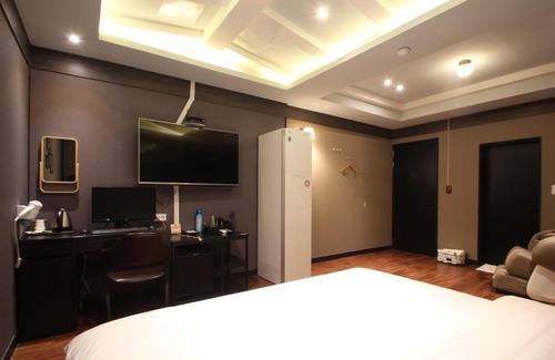 Jinhae Hotel | French code Hotel