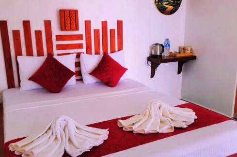 Trincomalee Hotel | French garden Pragash Beach Hotel