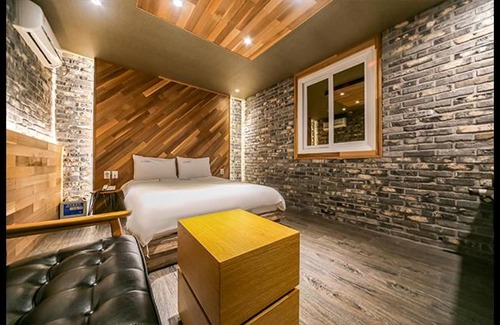 Sindang-dong Hotel | French Hotel