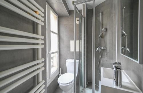 Gaillon Apartment | French typical apartment (opéra 5D)